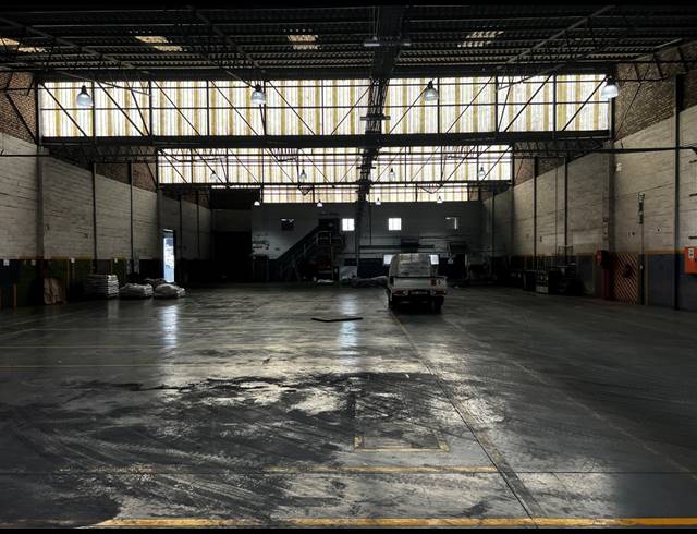 2,512M² WAREHOUSE TO LET IN BEACONVALE
